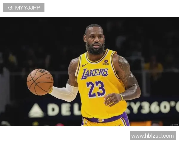 詹姆斯首次透露膝盖受伤经历预计休养四周重返赛场 詹姆斯首次透露膝盖受伤经历预计休养四周重返赛场